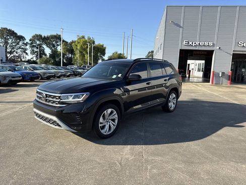 Used 2022 Volkswagen Atlas SE image 2