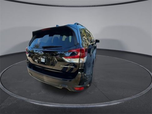Certified 2023 Subaru Forester Premium image 7
