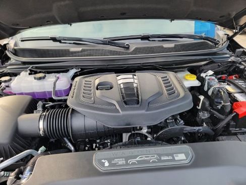 New 2024 Jeep Wagoneer 4WD w/ Premium Group I image 37