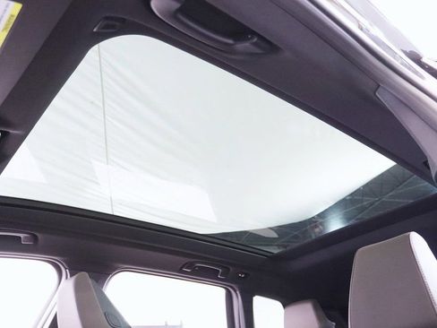 Used 2025 BMW X3 xDrive30i w/ Premium Package image 27