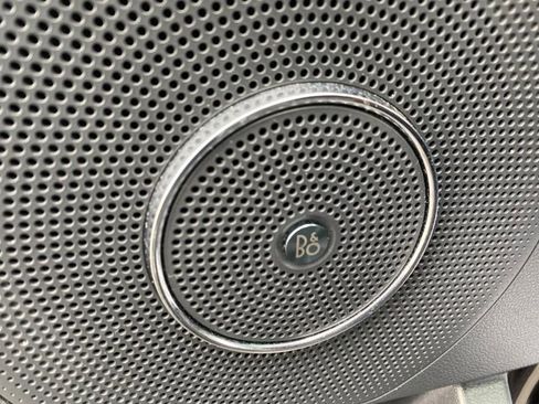 Used 2024 Ford Expedition Limited image 18