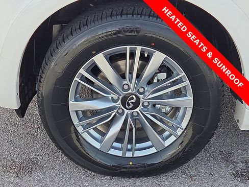 Used 2024 INFINITI QX80 Luxe image 7