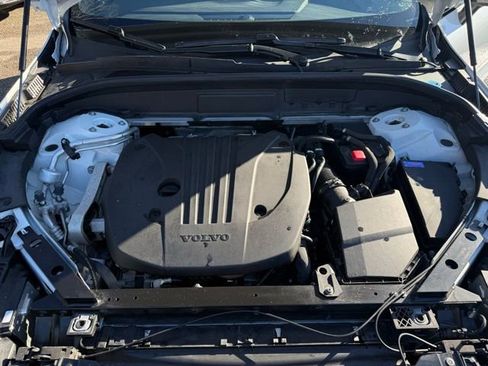 Certified 2023 Volvo XC60 B5 Plus w/ Climate Package image 15