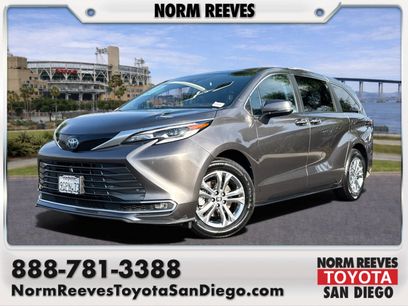 Used 2023 Toyota Sienna Platinum