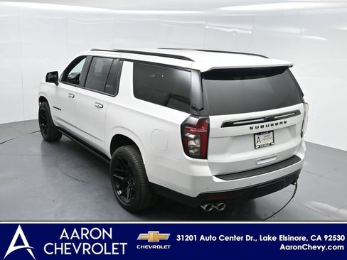 New 2024 Chevrolet Suburban High Country AWD/4WD image 43