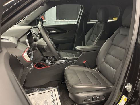 Used 2022 Chevrolet TrailBlazer RS image 15