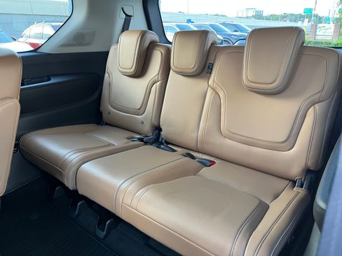 Certified 2026 INFINITI QX80 Luxe w/ Cargo Package AWD/4WD image 18