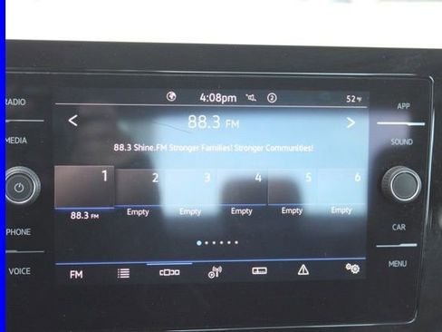 Used 2025 Volkswagen Jetta SE w/ Sunroof Package image 33