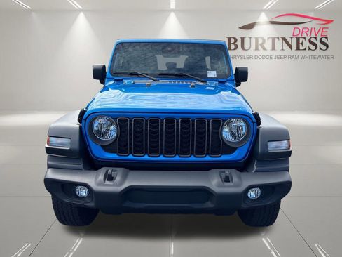 Used 2024 Jeep Wrangler Unlimited Sport AWD/4WD image 3