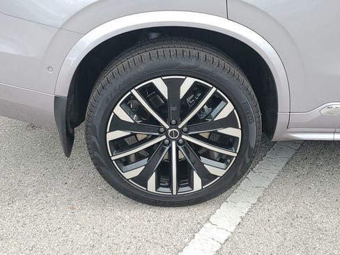 New 2026 Volvo XC90 B6 Plus w/ Protection Package Premier image 3