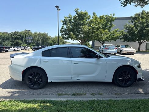 Used 2023 Dodge Charger SXT w/ Blacktop Package AWD/4WD image 4