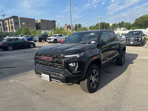 Certified 2024 GMC Canyon AT4 AWD/4WD image 3