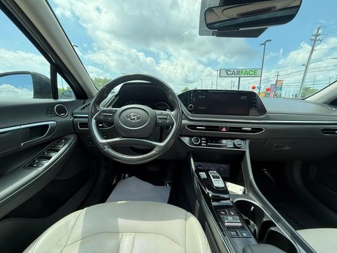 Used 2022 Hyundai Sonata Limited w/ Preferred Accessory Package FWD image 27