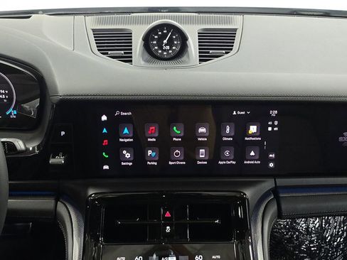 New 2025 Porsche Panamera 4 image 16