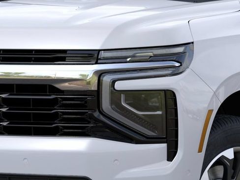 New 2026 Chevrolet Suburban LS RWD image 10