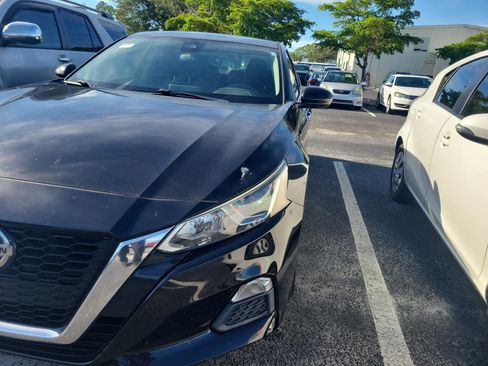 Used 2020 Nissan Altima 2.5 S w/ Driver Assist Package FWD image 4