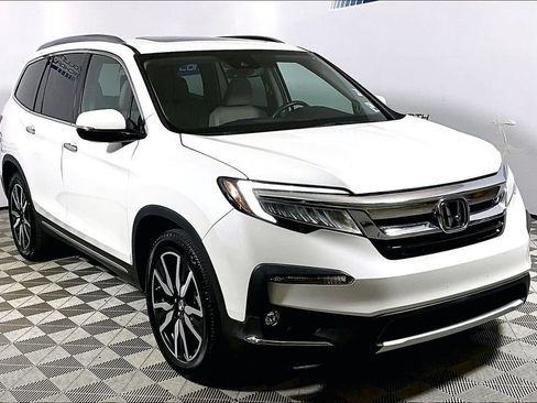 Used 2021 Honda Pilot Touring image 3