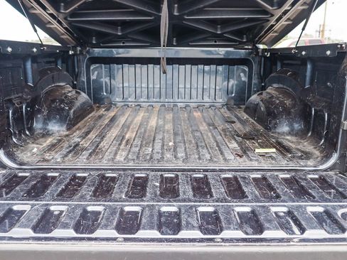Used 2019 RAM 1500 Laramie RWD image 25
