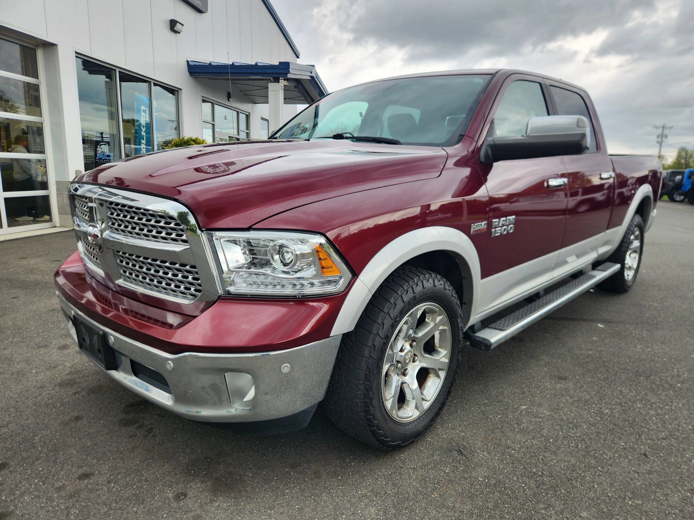 Used 2017 RAM 1500 Laramie w/ Convenience Group AWD/4WD image 32
