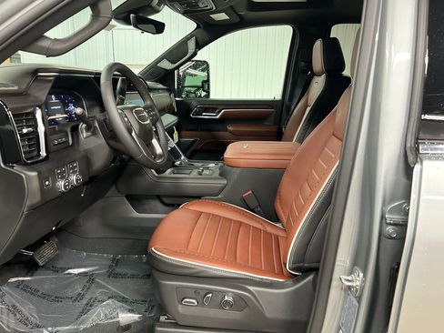 New 2026 GMC Sierra 2500 Denali Ultimate w/ LPO, Black Badging Package AWD/4WD image 12