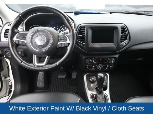 Used 2020 Jeep Compass Latitude w/ Cold Weather Group AWD/4WD image 11
