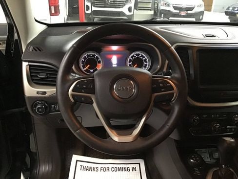 Used 2015 Jeep Cherokee Trailhawk w/ Comfort/Convenience Group AWD/4WD image 13
