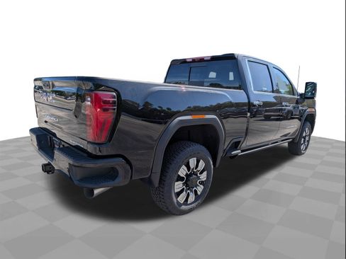 New 2026 GMC Sierra 2500 Denali w/ Denali Reserve Package AWD/4WD image 4