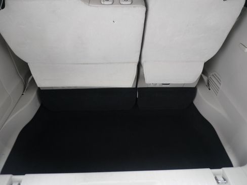 Used 2018 Chrysler Pacifica Limited w/ Tire & Wheel Group image 34