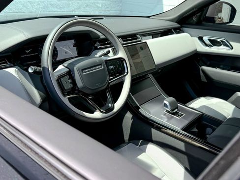 Used 2026 Land Rover Range Rover Velar Dynamic SE AWD/4WD image 14