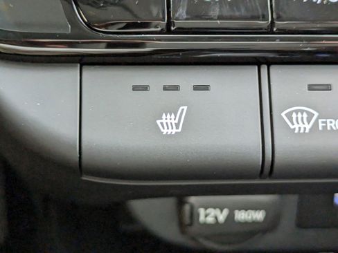 Used 2025 Hyundai Elantra SEL FWD image 27