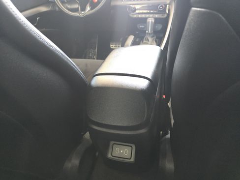 Used 2024 Hyundai Elantra N Base image 28