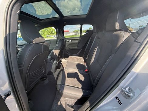Used 2023 Volvo XC40 Recharge Plus AWD/4WD image 18