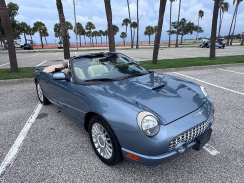 Used 2005 Ford Thunderbird 50th Anniversary RWD image 20