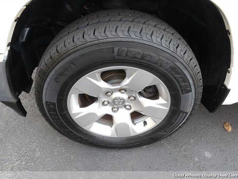 Used 2019 RAM 1500 Big Horn AWD/4WD image 9
