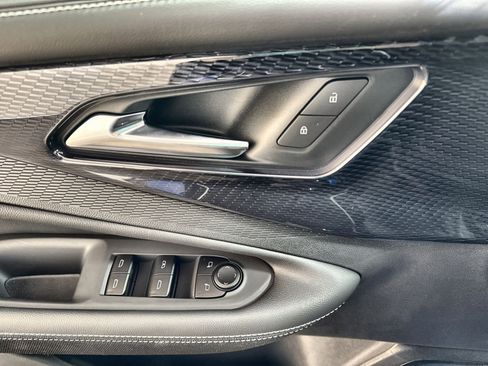 New 2025 Chevrolet Blazer EV LT image 15