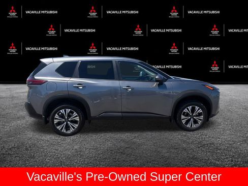 Used 2023 Nissan Rogue SV FWD image 6