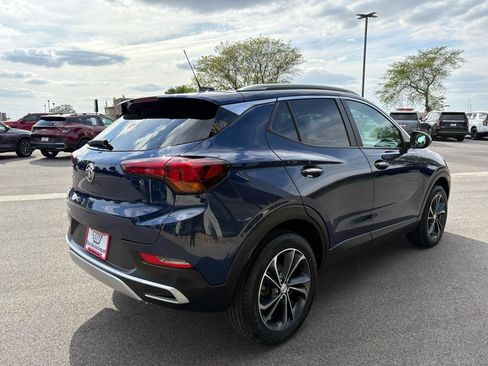Used 2023 Buick Encore GX Select AWD/4WD image 4