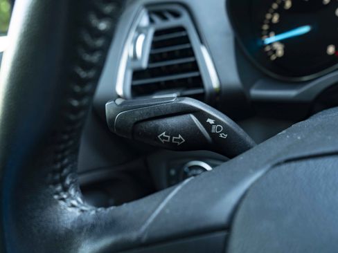 Used 2018 Ford Escape SEL FWD image 23