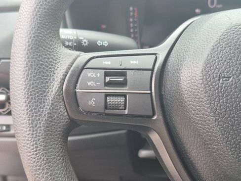 Used 2025 Honda Accord SE image 20