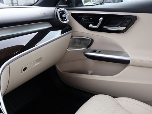 Certified 2025 Mercedes-Benz C 300 Sedan image 41