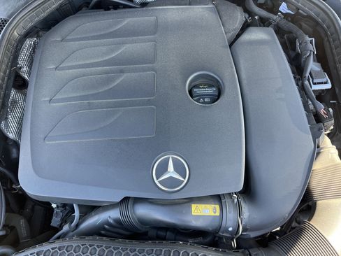 Used 2019 Mercedes-Benz C 300 Sedan image 32