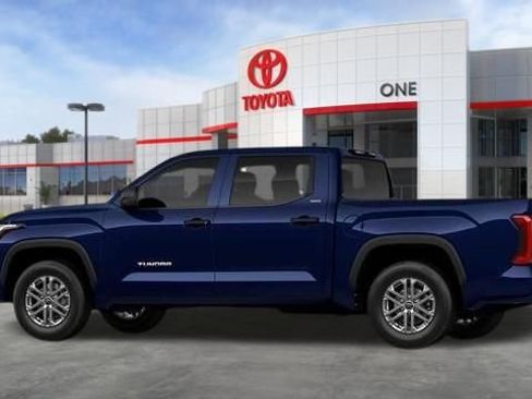 New 2026 Toyota Tundra SR5 w/ SR5 Convenience Package AWD/4WD image 9