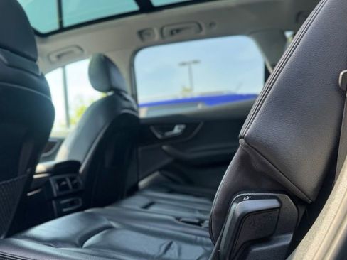 Used 2018 Audi Q7 3.0T Premium Plus AWD/4WD image 24
