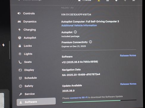 Used 2023 Tesla Model 3 Standard Range image 25