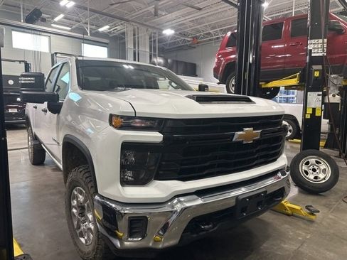 Used 2024 Chevrolet Silverado 3500 W/T w/ WT Convenience Package image 3