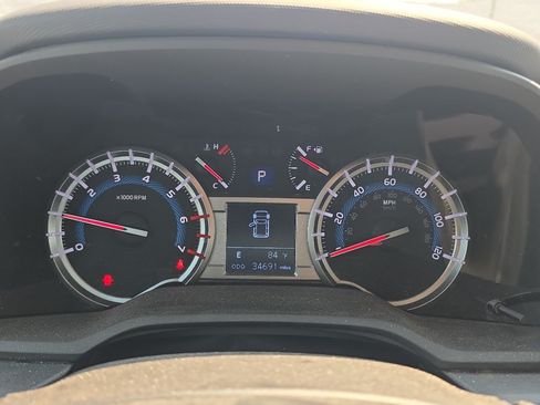 Used 2019 Toyota 4Runner Limited AWD/4WD image 10