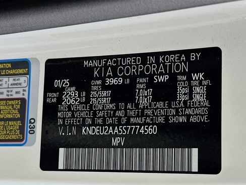 Used 2025 Kia Seltos S image 12