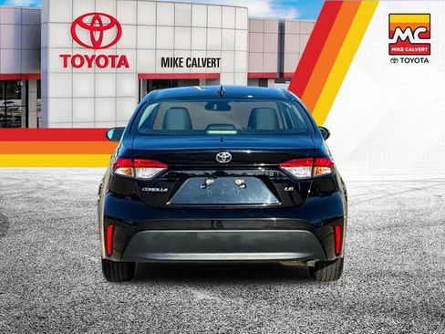Used 2024 Toyota Corolla LE FWD image 4