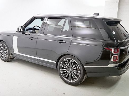 Used 2020 Land Rover Range Rover HSE image 7
