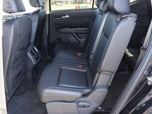 Used 2018 Volkswagen Atlas SE image 13